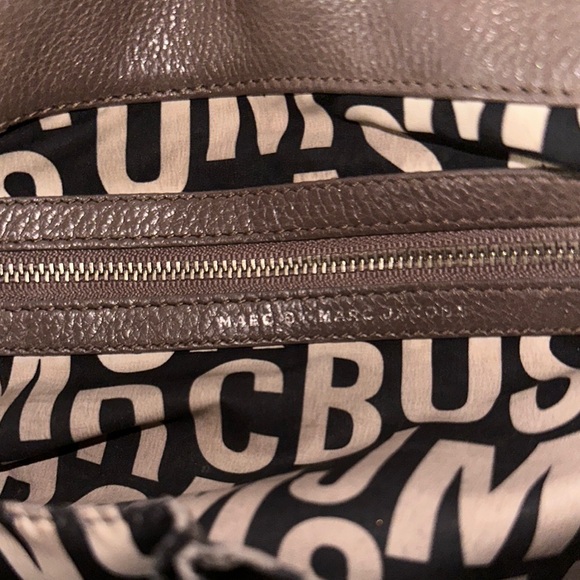 Marc by Marc Jacobs Classic Q Francesca Taupe Pebbled Leather Tote Hobo - Picture 16 of 16